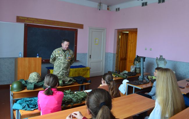 Від Луганщини подано 4 ветеранів до складу робочої групи з удосконалення викладання предмета "Захист України"