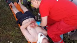 ДТП между Краматорском и Дружковкой: спасатели деблокировали пострадавшего и погибшего мужчин (фото)