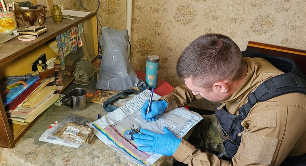 Щомісячний прибуток у 1 млн грн: поліція Донеччини ліквідувала міжрегіональний канал збуту наркотиків (фото, відео)