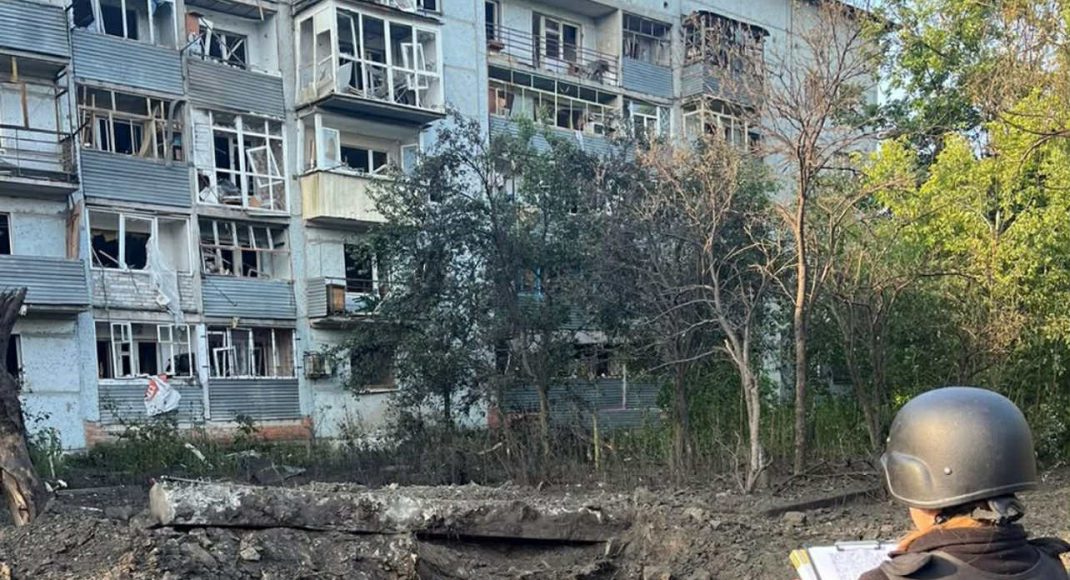 Внаслідок російських обстрілів на Донеччині 13 людей зазнали поранень