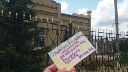 День Конституції України: активісти руху "Жовта Стрічка" поширили на ТОТ важливі меседжі (фото)