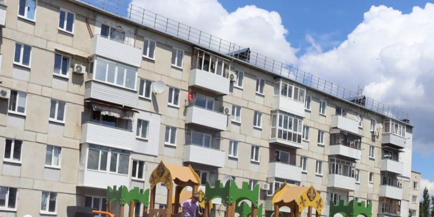 Верхние этажи большинства показательно восстановленных многоэтажек оккупированного Северскодонецка непригодны для проживания