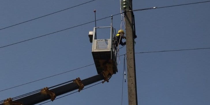 В июне на Донетчине удалось возобновить после обстрелов электроснабжения более четверти миллиона домов